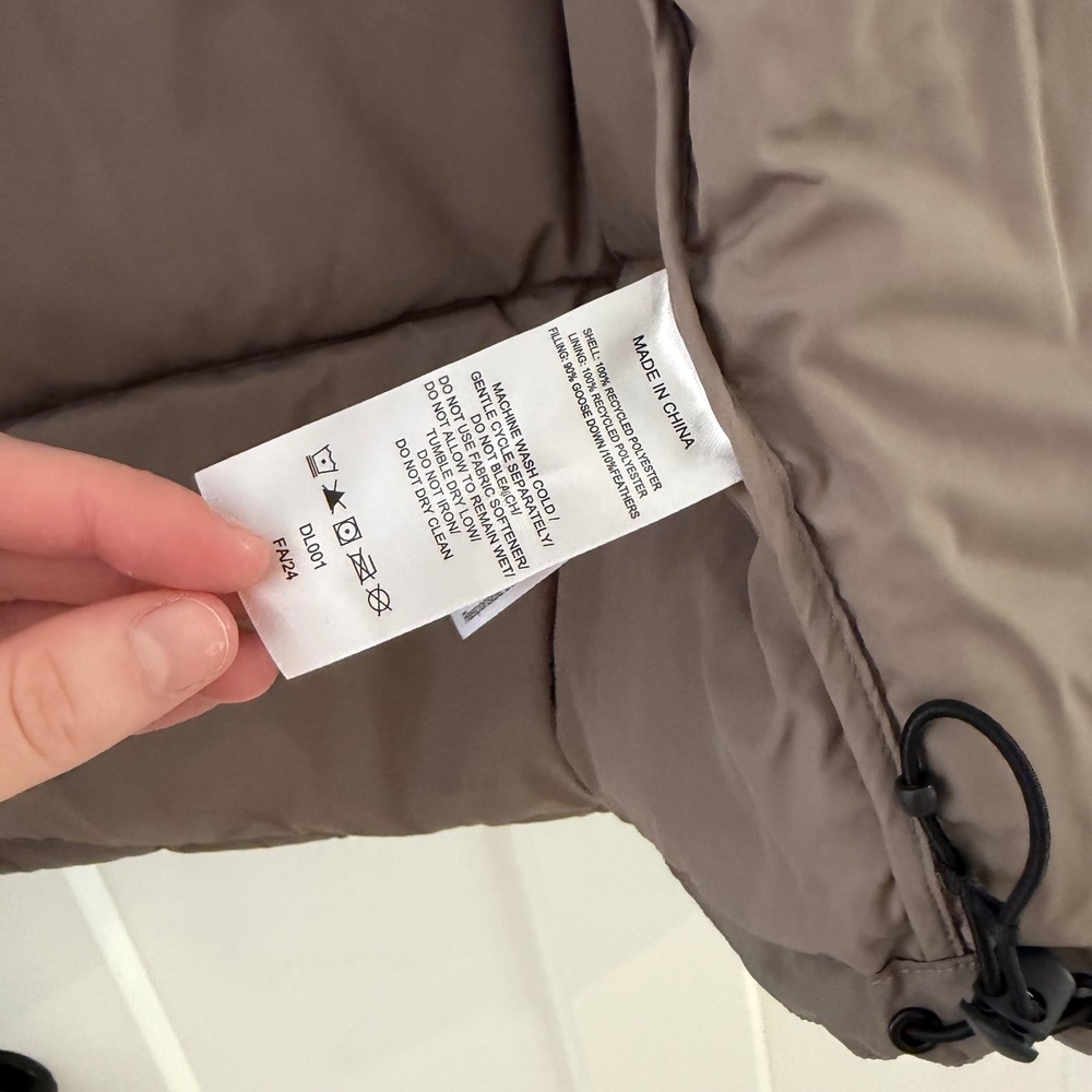 Quince Responsible Down Cropped Puffer Jacket Stone Taupe S Quiet Lux Gorpcore - Picture 6 of 7